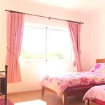 Albufeira, Standind Flat With Swimming Pool