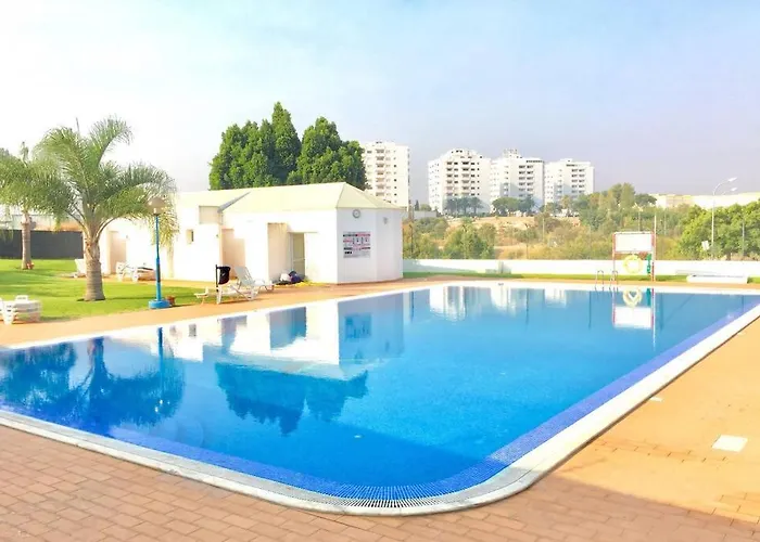 Albufeira, Standind Flat With Swimming Pool